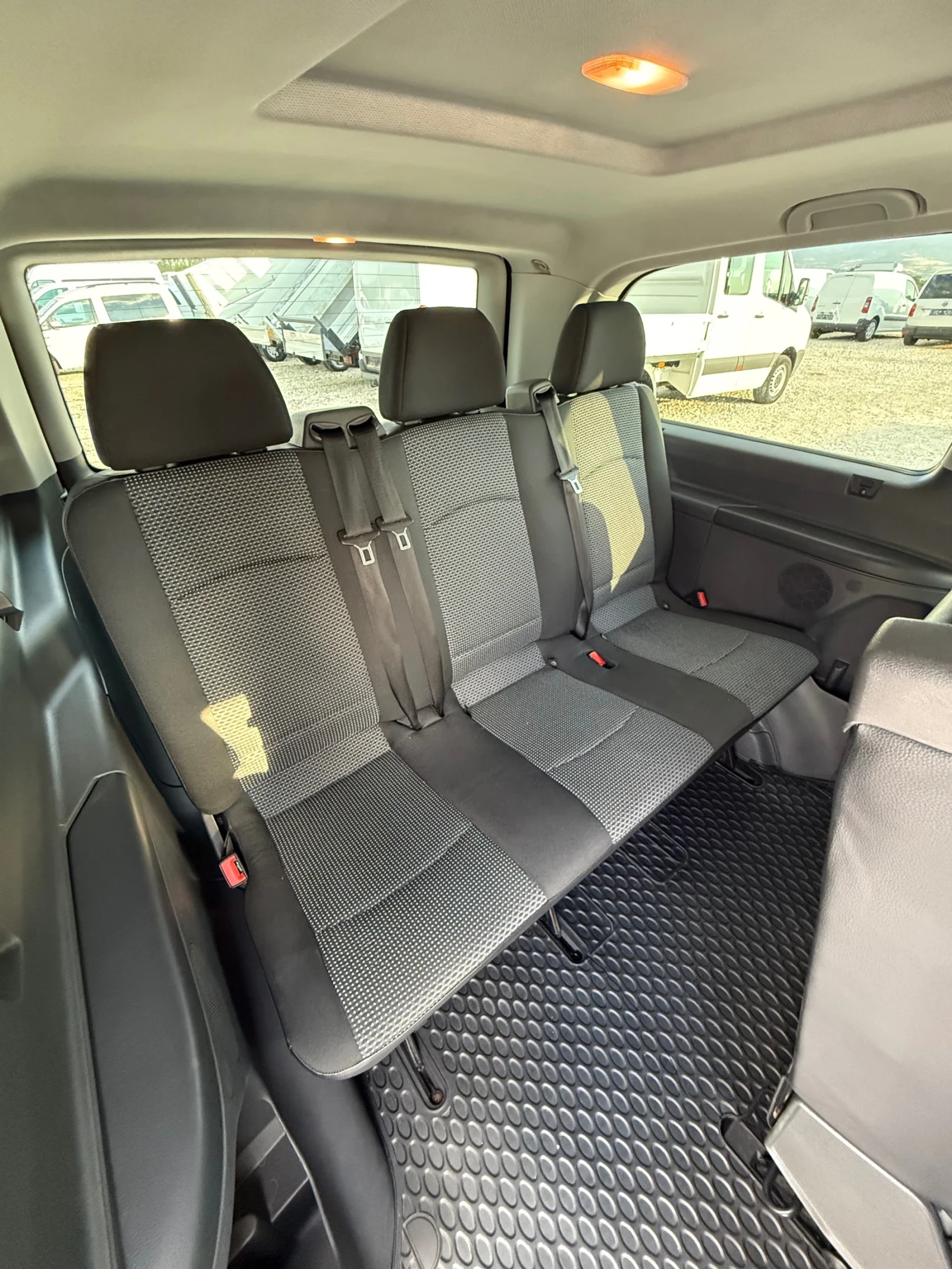 Mercedes-Benz Vito 113CDi-Клима-9местен-МАXii, снимка 10 - Бусове и автобуси - 55467024