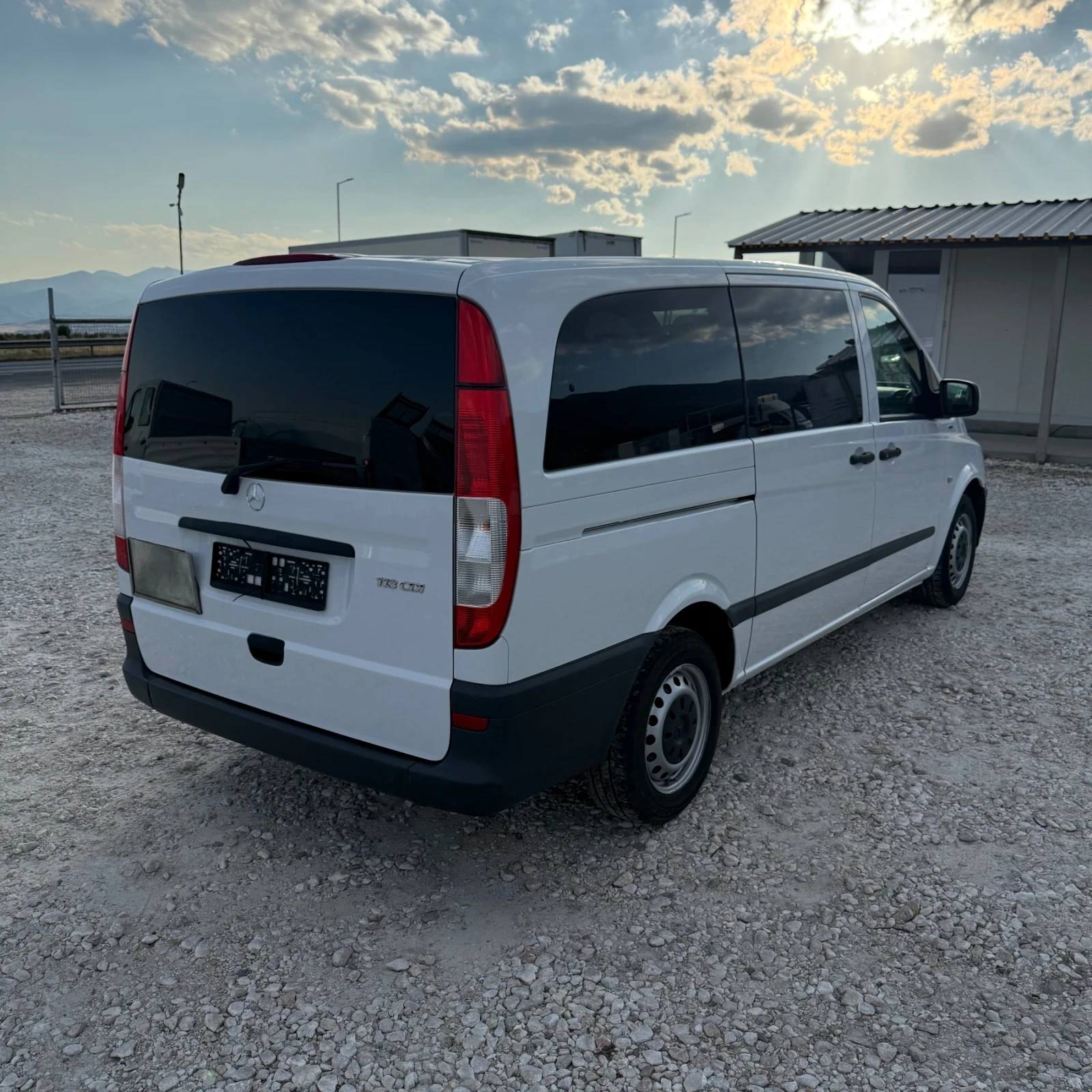 Mercedes-Benz Vito 113CDi-Клима-9местен-МАXii, снимка 7 - Бусове и автобуси - 55467024