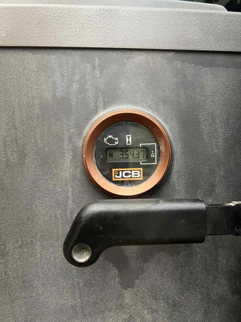 Багер JCB 220X LC, снимка 8 - Индустриална техника - 53319116