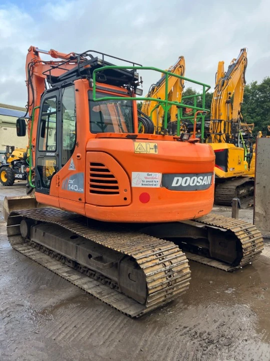 Багер DOOSAN DX140, снимка 4 - Индустриална техника - 47353065