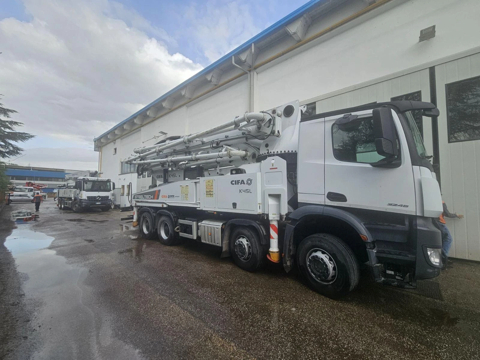 ����� ����� Mercedes-Benz Arocs / 45meters | Mobile.bg � ����������� 3