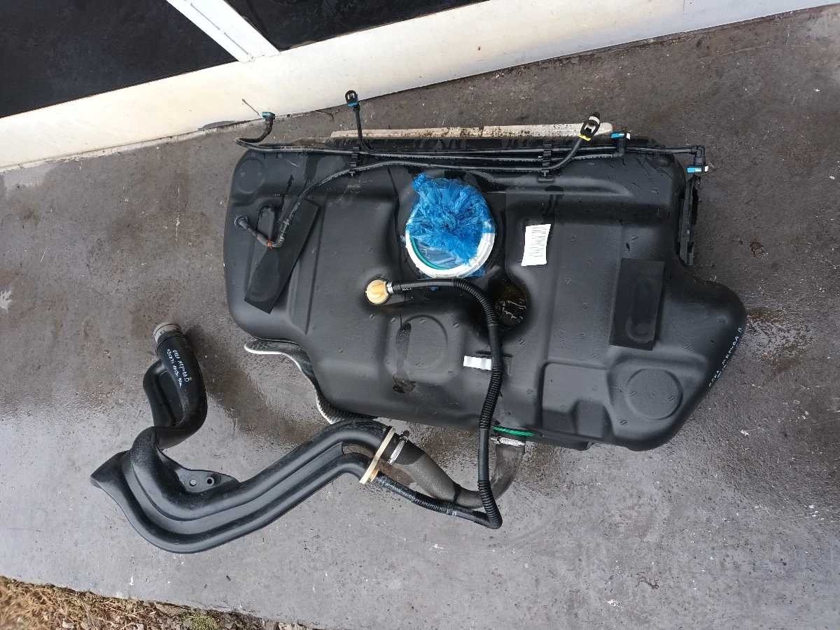 ��������� ���� ������ � 1.3��� | Mobile.bg � ����������� 1