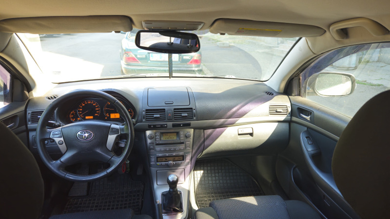 Toyota Avensis, снимка 4 - Автомобили и джипове - 46417330