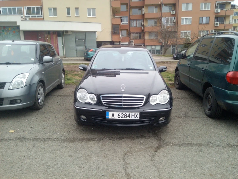 Mercedes-Benz C 180, снимка 5 - Автомобили и джипове - 48678288