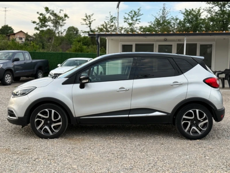 Renault Captur 1.2T, снимка 3 - Автомобили и джипове - 51665319