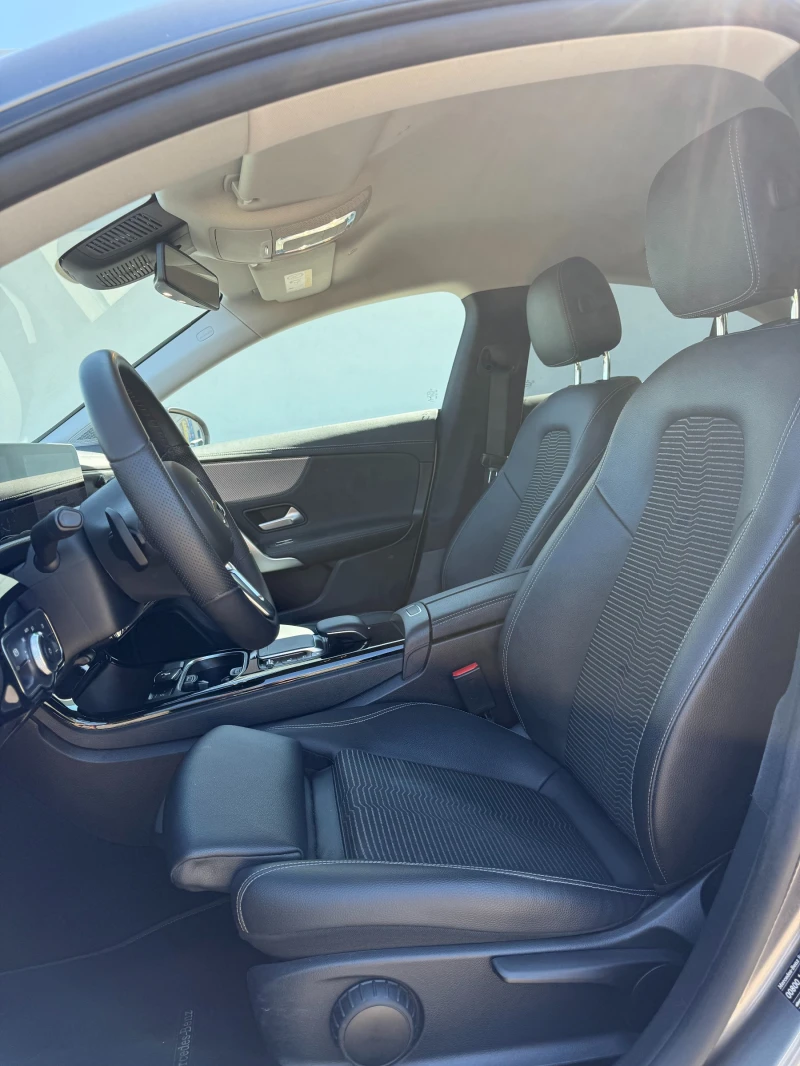 Mercedes-Benz CLA 180, снимка 9 - Автомобили и джипове - 51724306