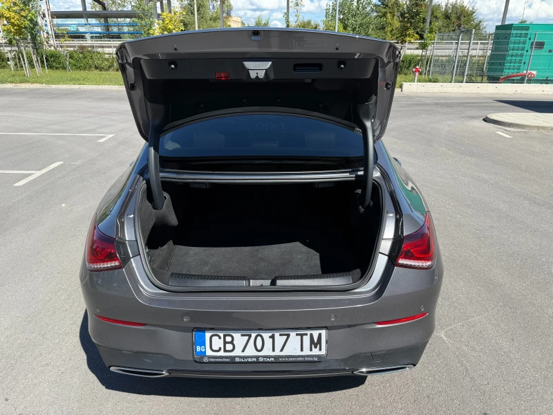 Mercedes-Benz CLA 180, снимка 13 - Автомобили и джипове - 51724306