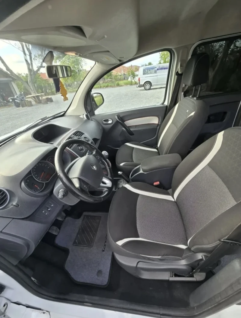 Renault Kangoo, снимка 7 - Автомобили и джипове - 52656635