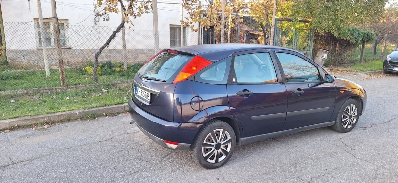 Ford Focus 1.6I, снимка 3 - Автомобили и джипове - 52324445