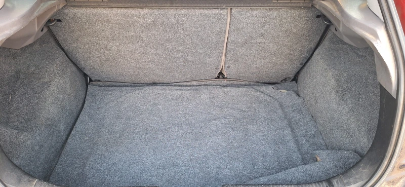 Ford Focus 1.6I, снимка 9 - Автомобили и джипове - 52324445