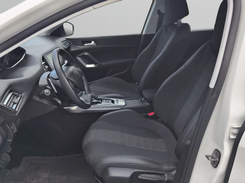 Peugeot 308 ALLURE 1.5 BlueHDi 130 EAT8 EURO 6 // 2003095, снимка 9 - Автомобили и джипове - 52500571