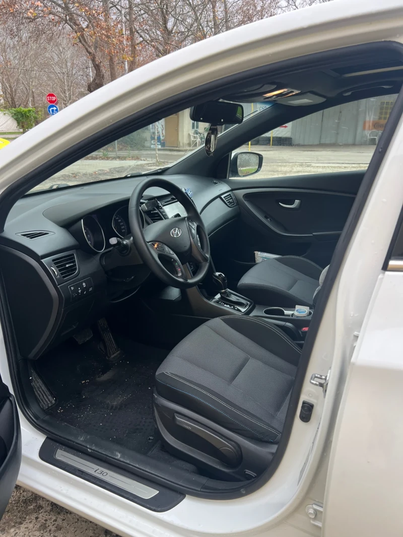 Hyundai I30 1.6 , снимка 10 - Автомобили и джипове - 52679473