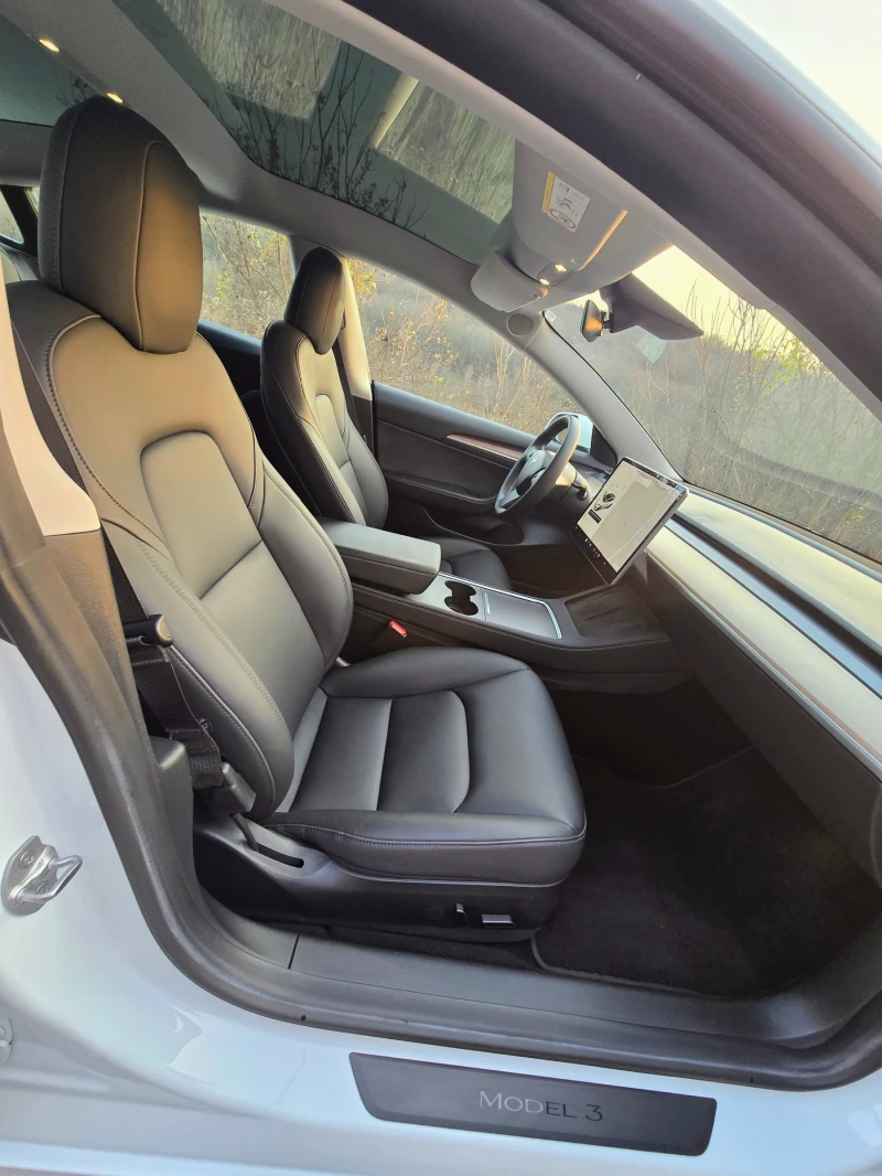 Tesla Model 3 PERFORMANCE AWD 513hp* 82kWh* FaceLift* Гаранция* , снимка 14 - Автомобили и джипове - 52912458