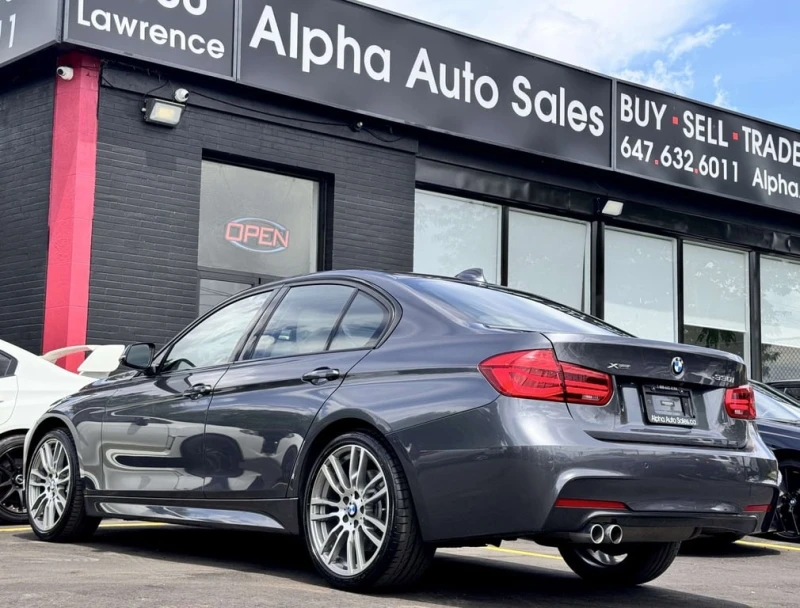 BMW 330 * xDrive * CARFAX * ЦЕНА ДО БГ, снимка 5 - Автомобили и джипове - 53155091