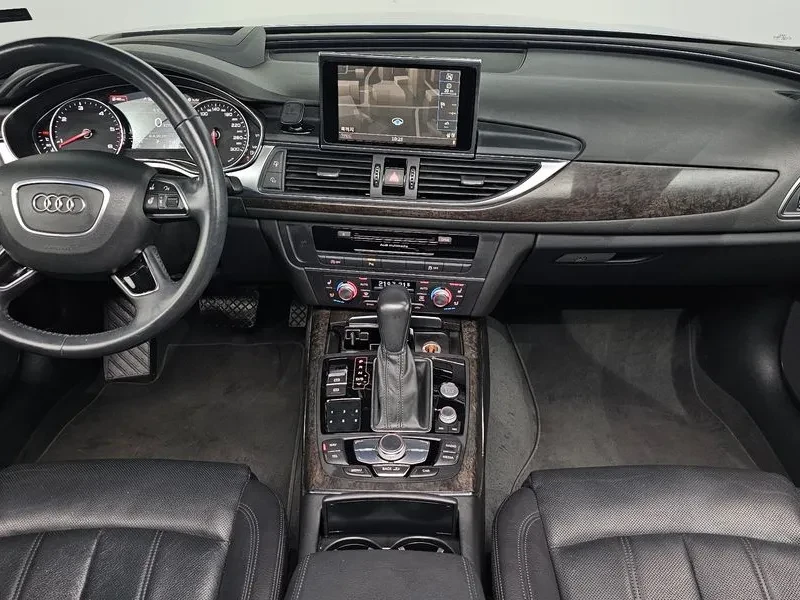 Audi A6 2.0 TDI, снимка 7 - Автомобили и джипове - 54147909