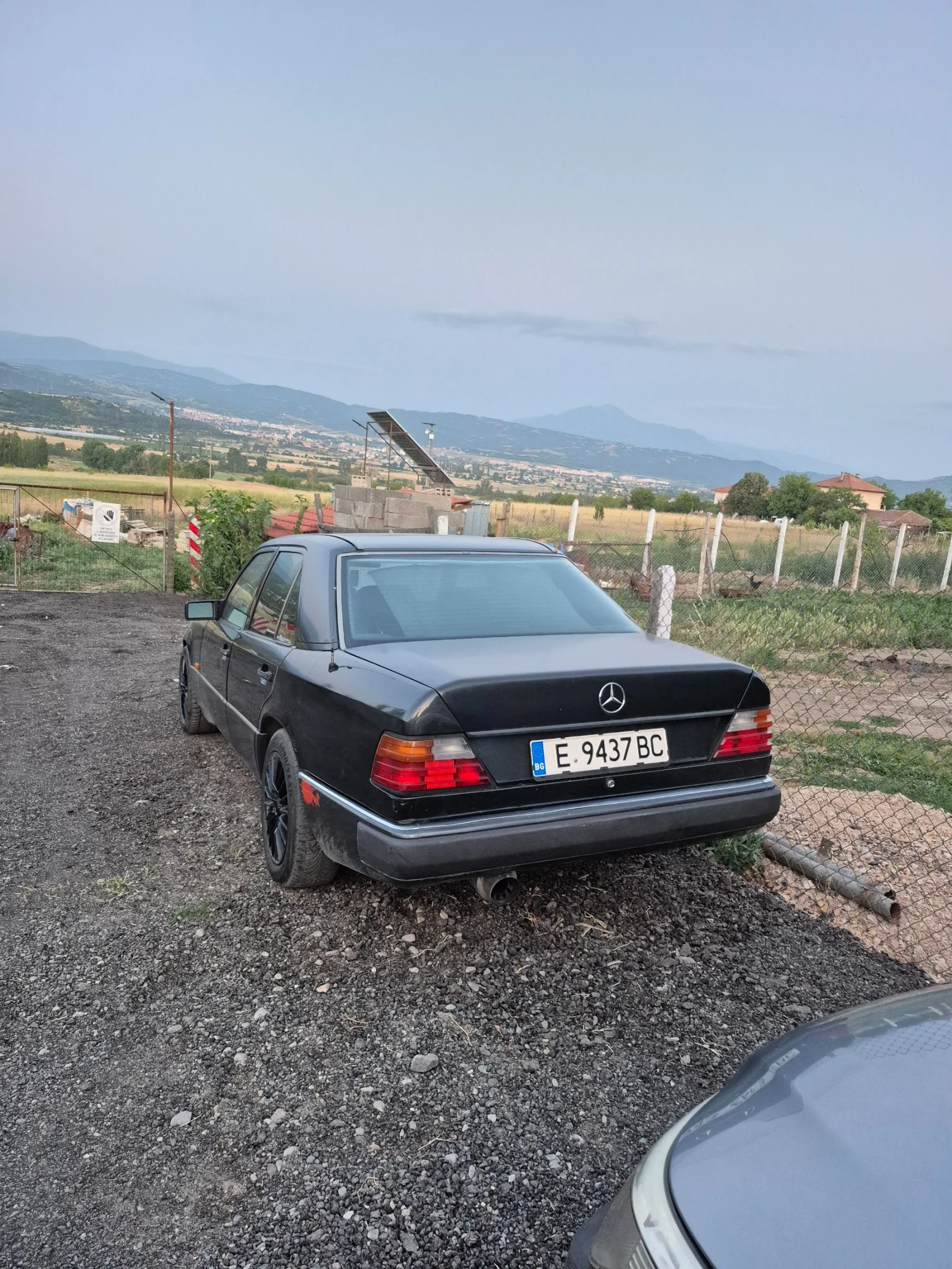 Mercedes-Benz E 200  - изображение 4