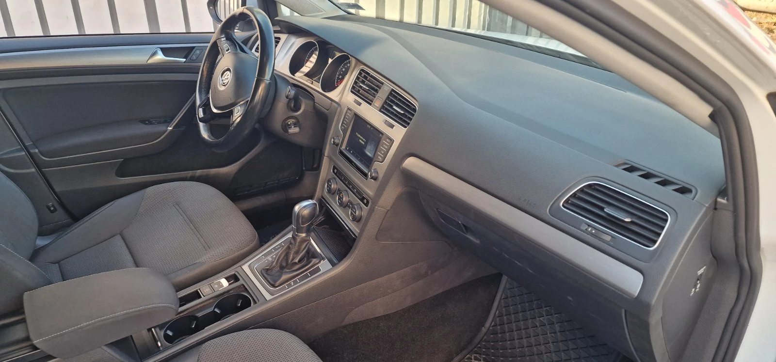 VW Golf Variant 1.6 TDI N1 - изображение 10