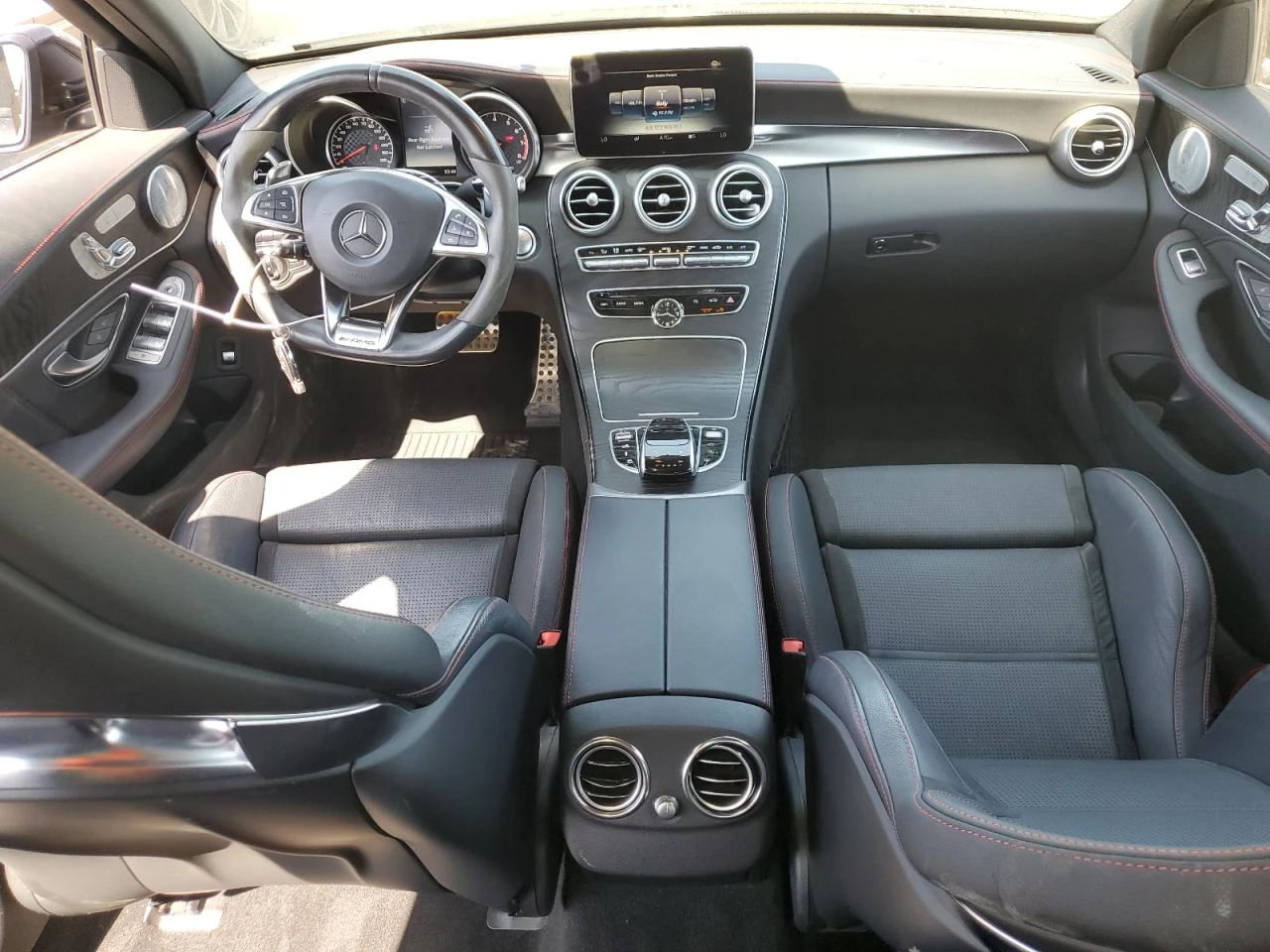 Mercedes-Benz C 450 AMG 4MATIC* Burmester* Панорама* Keyless* Камера*  - изображение 8