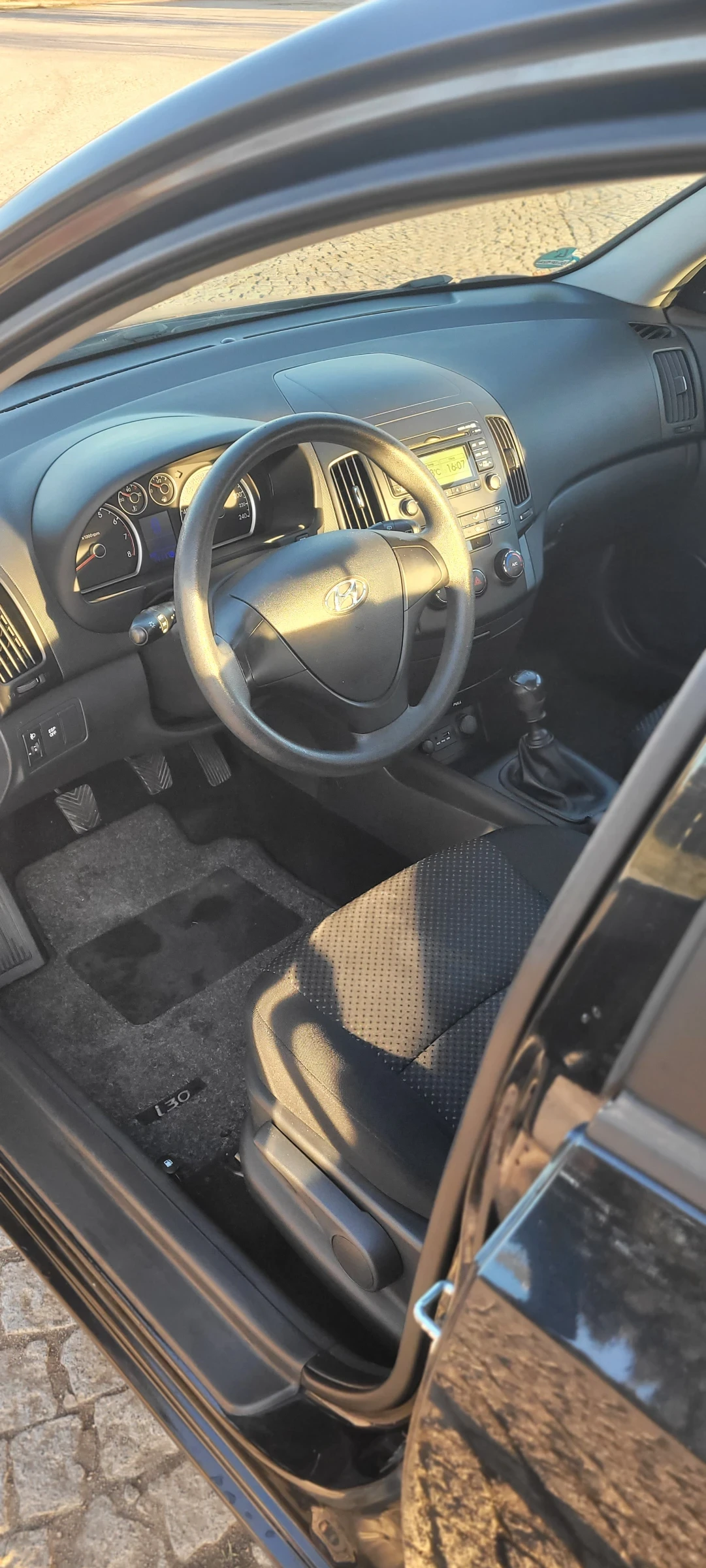 Hyundai I30  1.4 141..+ 4   | Mobile.bg   14