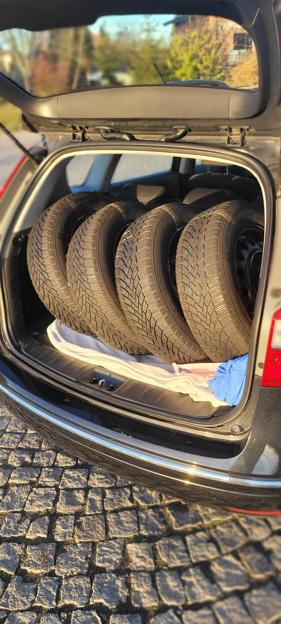 Hyundai I30  1.4 141..+ 4   | Mobile.bg   3