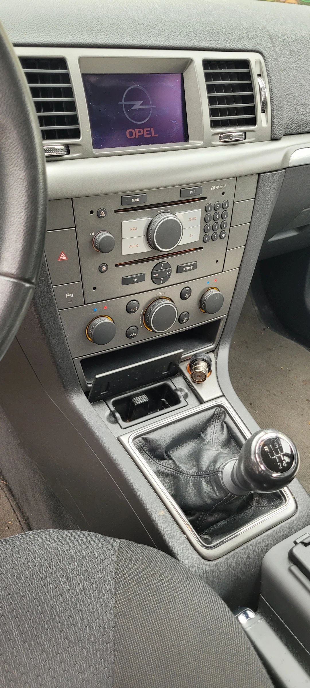 Opel Vectra  1.8-140., + 4  | Mobile.bg   9