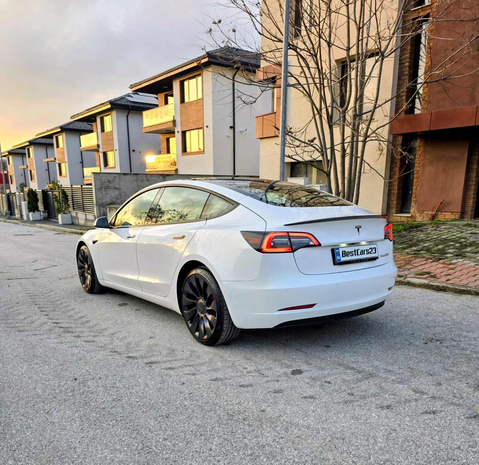 Tesla Model 3 PERFORMANCE AWD 513hp* 82kWh* FaceLift* Гаранция*  - изображение 4