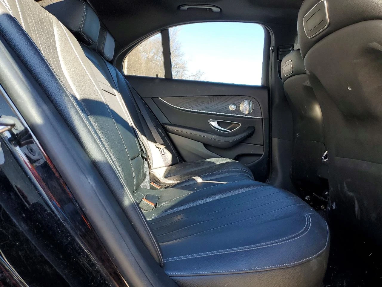 Mercedes-Benz E 300 AMG* PACK* 4MATIC* BURMESTER* 360������* ������*  | Mobile.bg � ����������� 10