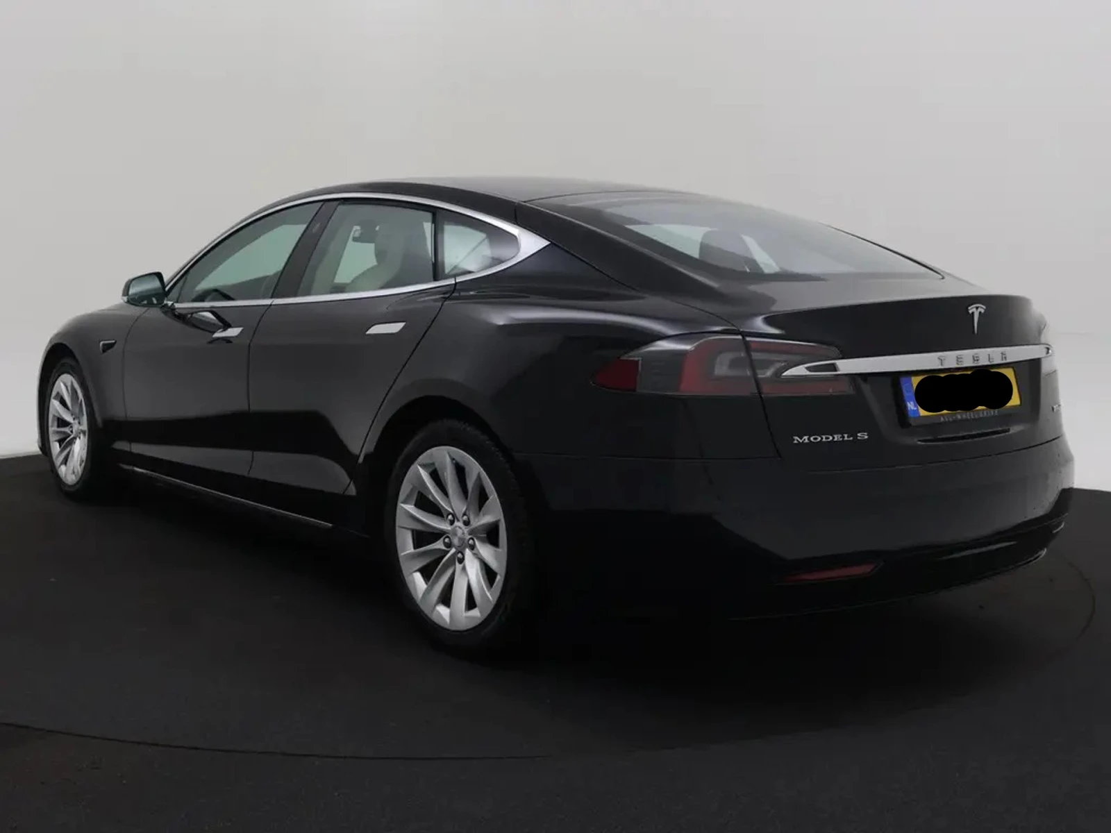 Tesla Model S S100D + Гаранция, снимка 4 - Автомобили и джипове - 54111173