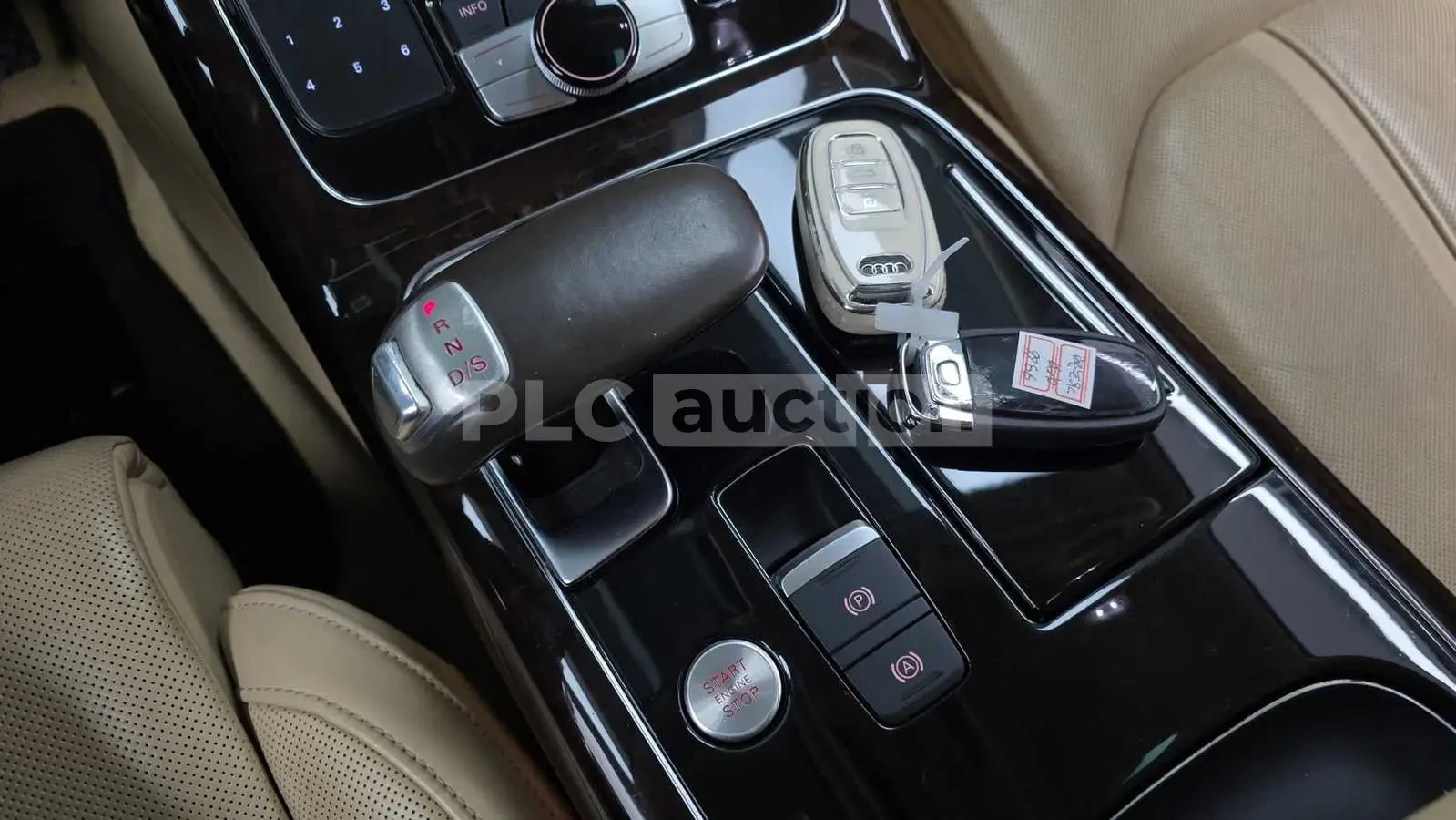 Audi A8 HEAD-UP * KEYLESS * ПОДГРЕВ * ОБДУХВАНЕ * 360 , снимка 10 - Автомобили и джипове - 54256879