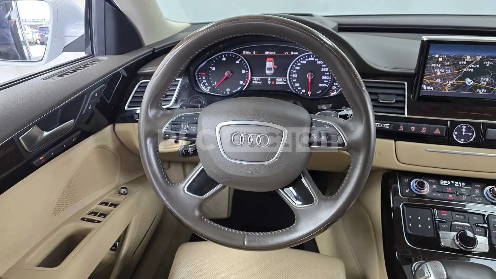 Audi A8 HEAD-UP * KEYLESS * ПОДГРЕВ * ОБДУХВАНЕ * 360 , снимка 6 - Автомобили и джипове - 54256879