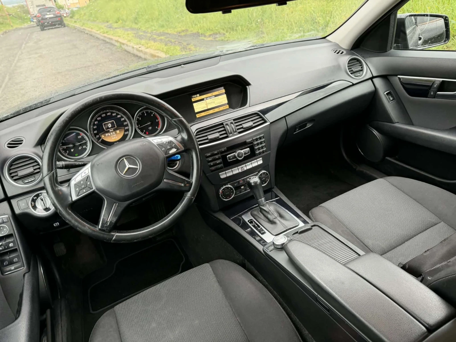 Mercedes-Benz C 200 Facelift , Avangarde, BlueEfficiency 7G-tronic, снимка 9 - Автомобили и джипове - 54382878