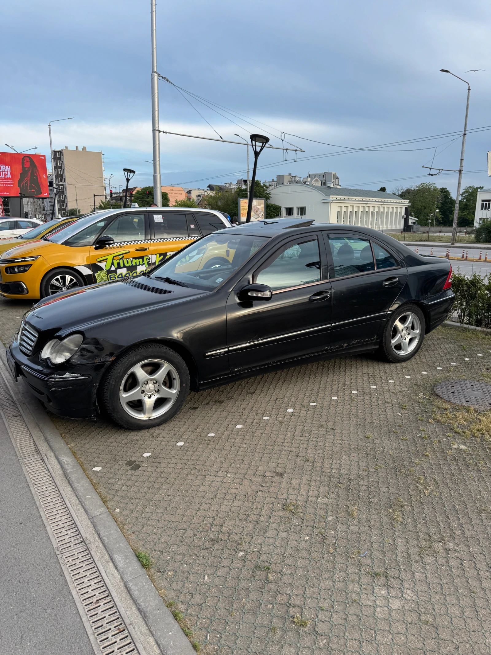 Mercedes-Benz C 200 Kompressor, снимка 3 - Автомобили и джипове - 54947833