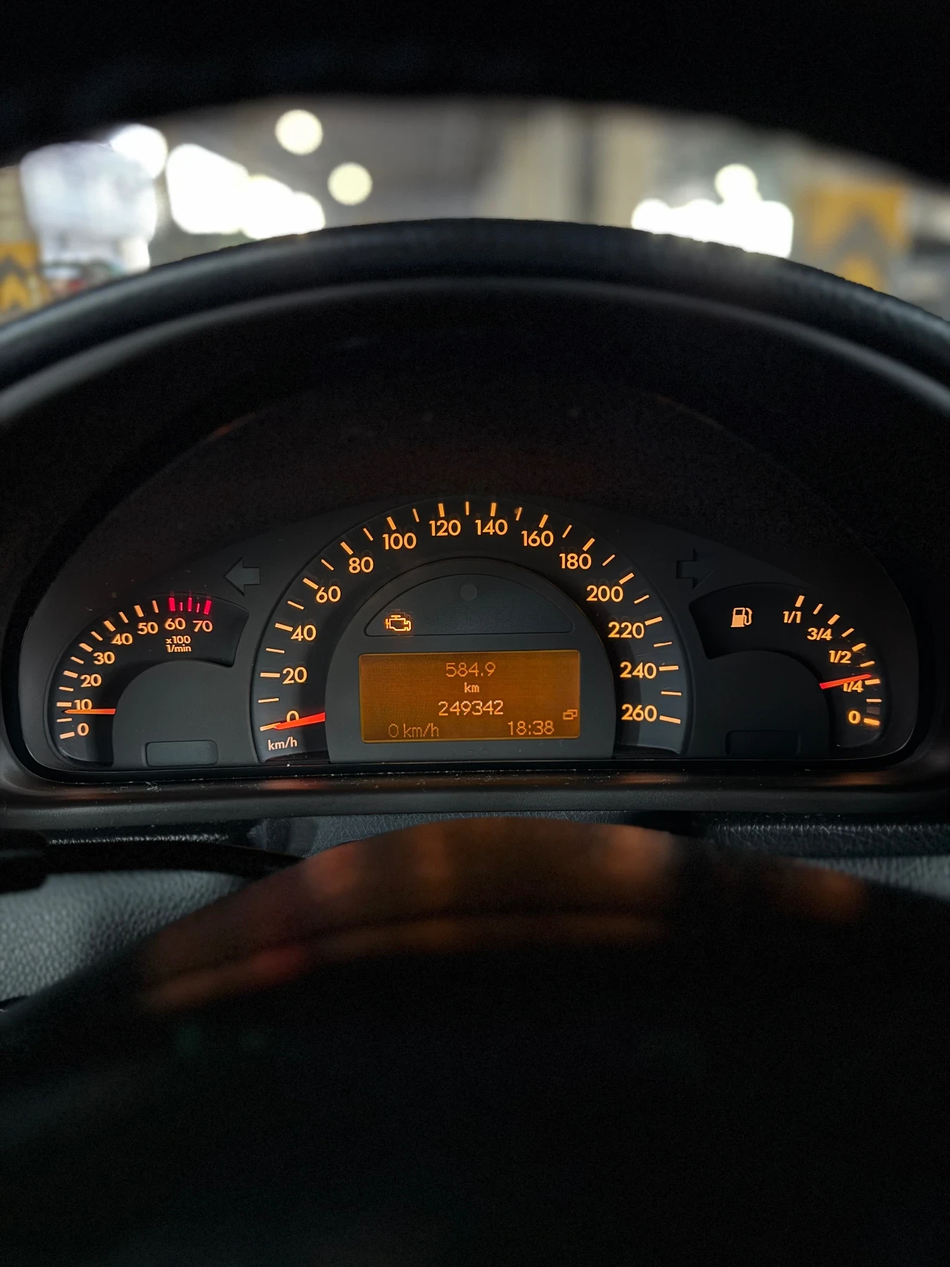 Mercedes-Benz C 200 Kompressor, снимка 15 - Автомобили и джипове - 54947833