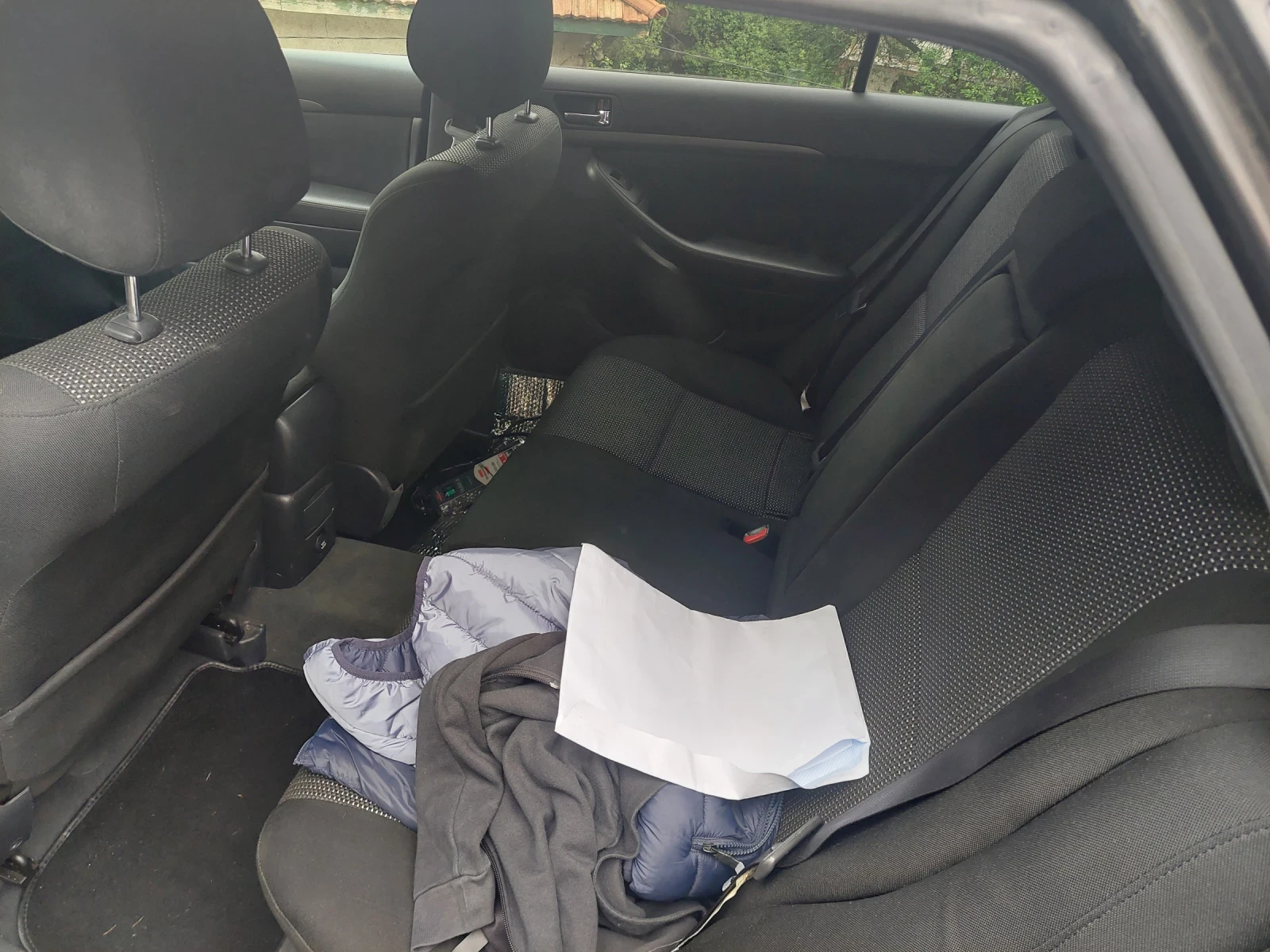 Toyota Avensis, снимка 12 - Автомобили и джипове - 54965034