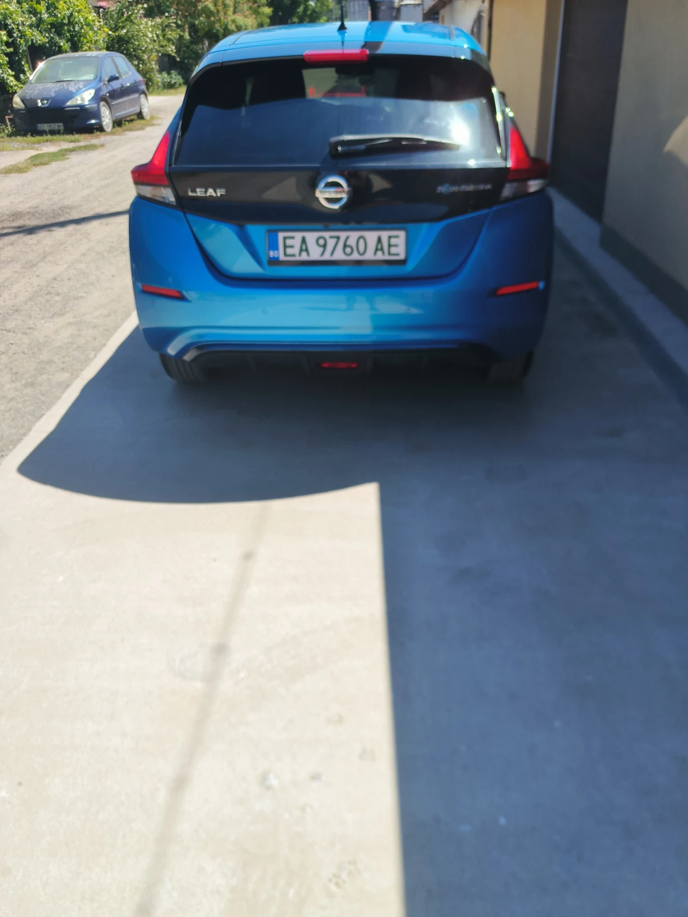 Nissan Leaf , снимка 3 - Автомобили и джипове - 55510165
