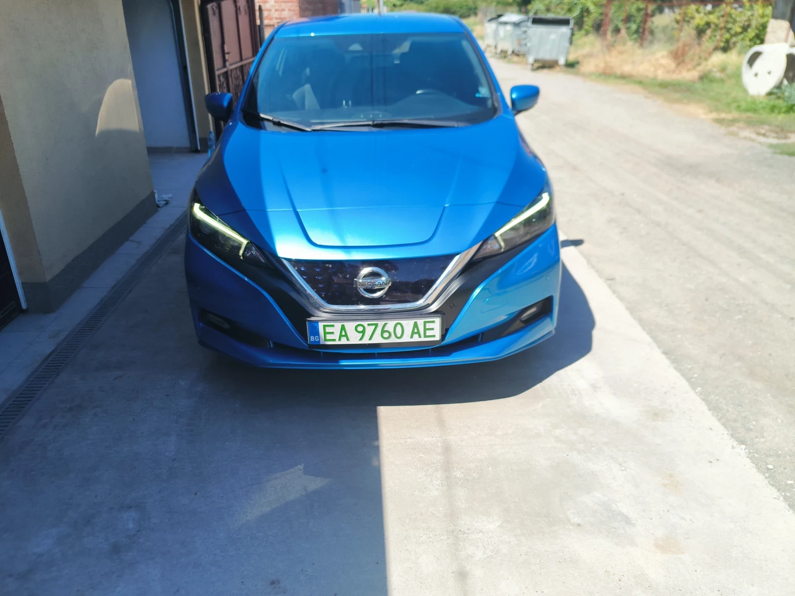 Nissan Leaf , снимка 2 - Автомобили и джипове - 55510165