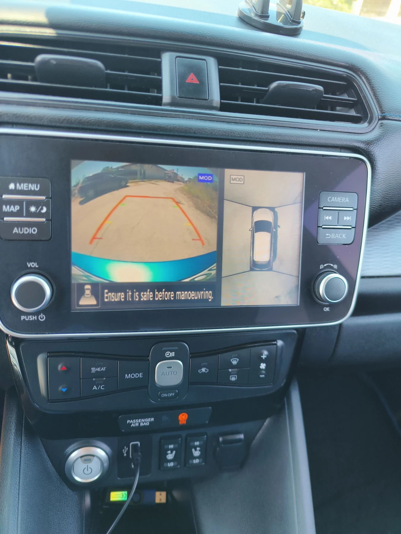 Nissan Leaf , снимка 14 - Автомобили и джипове - 55510165