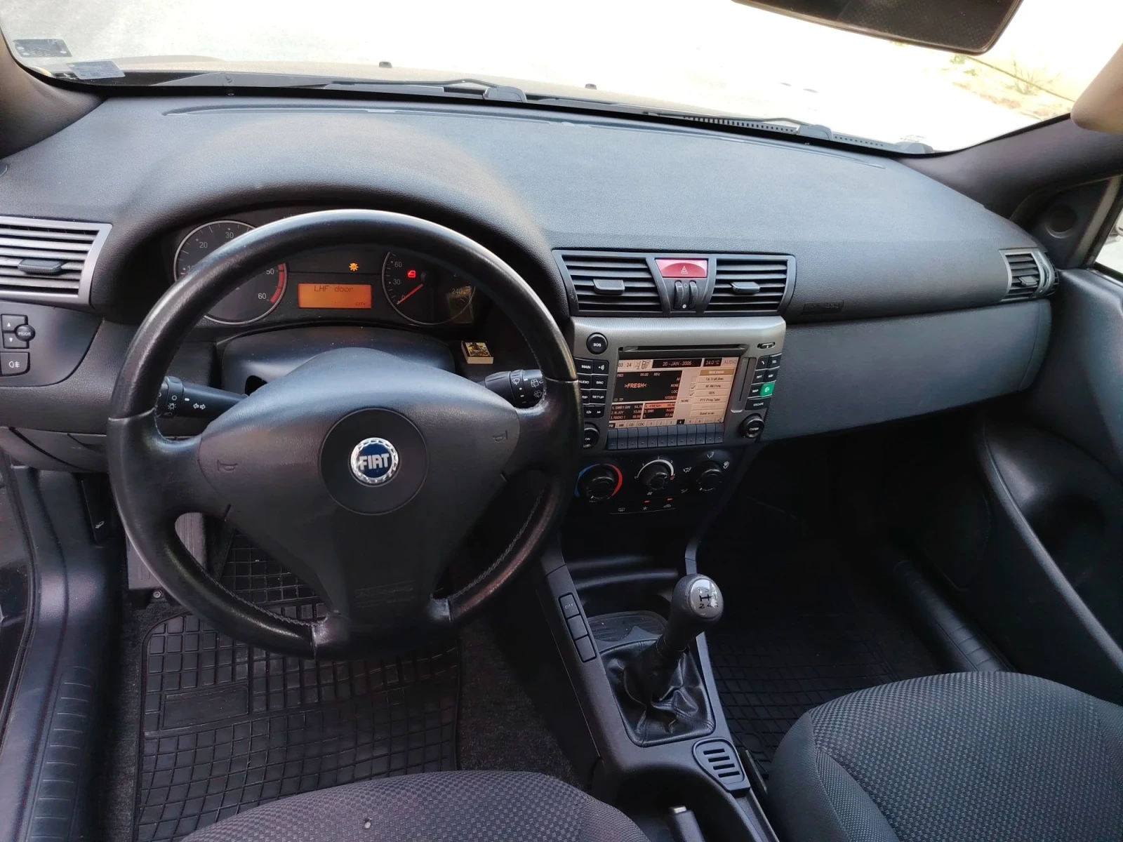 Fiat Stilo 1.9  Multijet, снимка 7 - Автомобили и джипове - 55895513