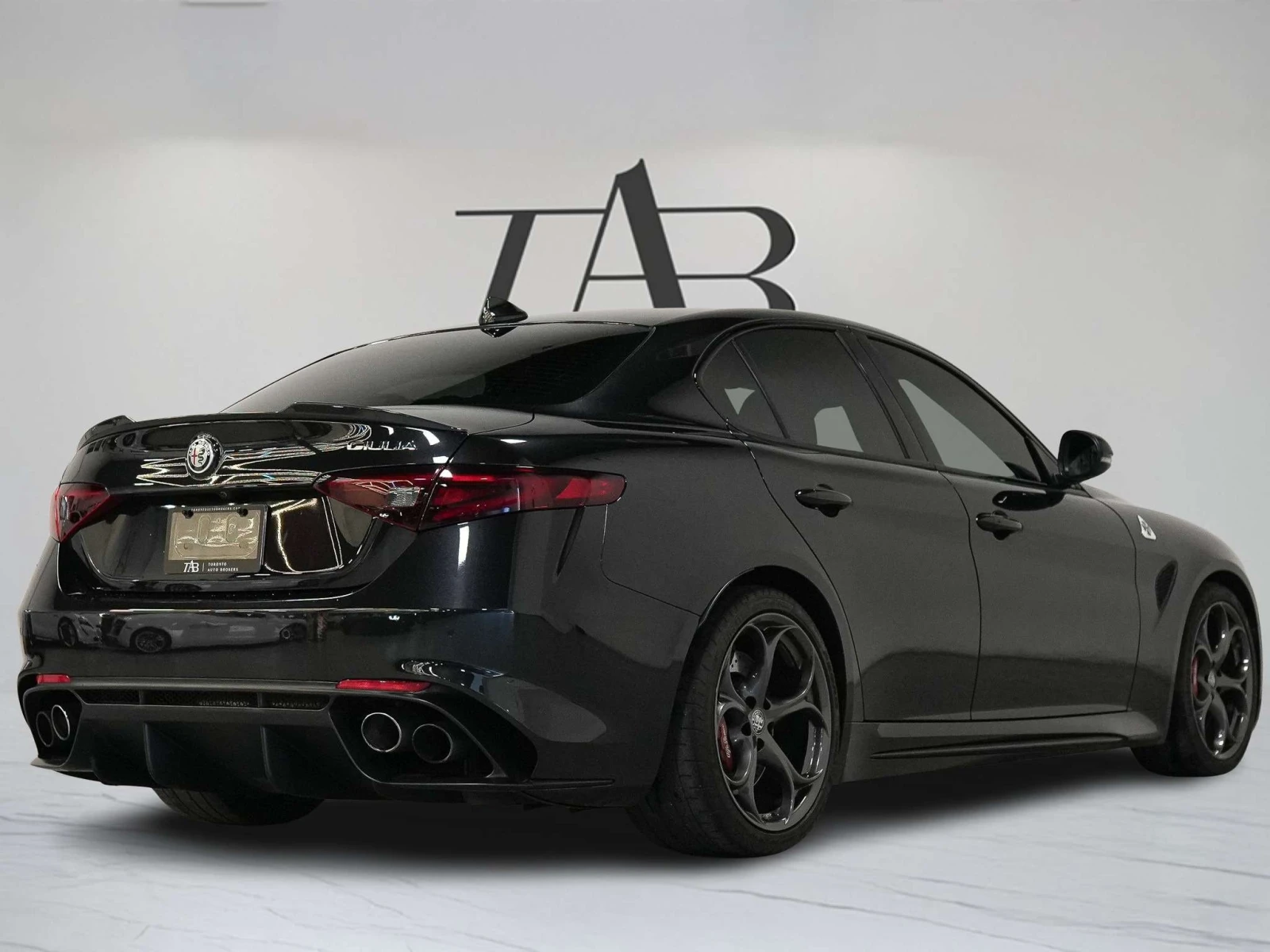 Alfa Romeo Giulia * QUADRIFOGLIO * CARFAX * ��������� ���� �� �� *  | Mobile.bg � ����������� 3