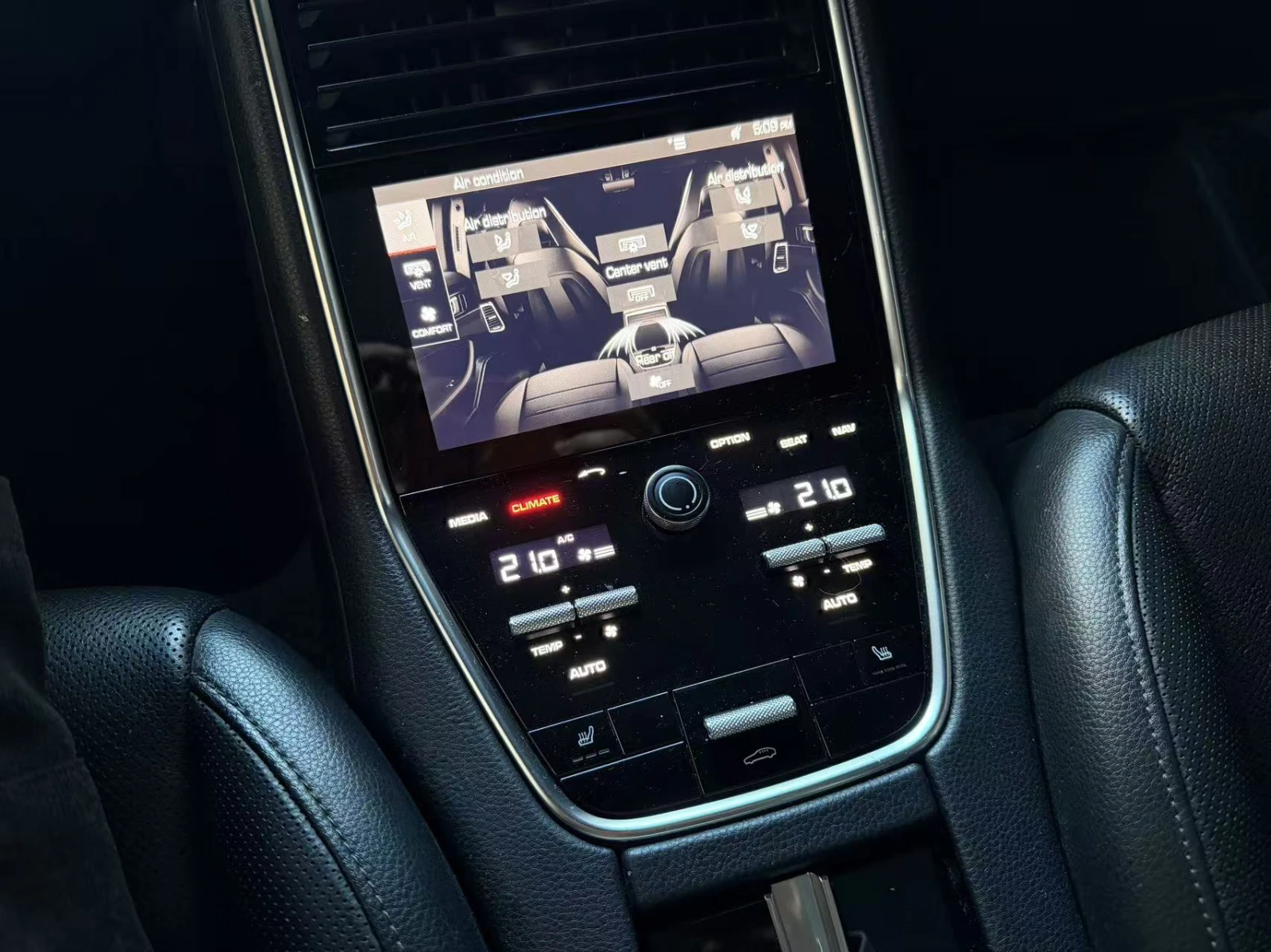 Porsche Panamera 4 AWD  / Matrix / Bose / Обдухване, снимка 14 - Автомобили и джипове - 56229029