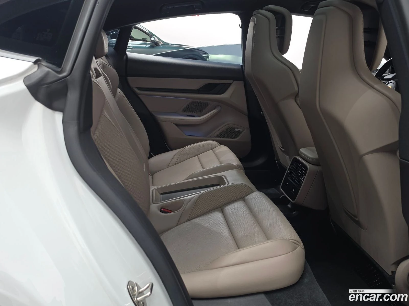 Porsche Taycan 4S* �������� ������ ������� | Mobile.bg � ����������� 11