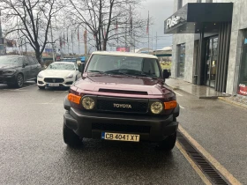 Toyota Fj cruiser 4.0 4х4 V6 Automatic, LPG, А-Trac, Блокаж, Камера, снимка 7