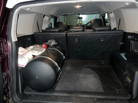 Toyota Fj cruiser 4.0 4х4 V6 Automatic, LPG, А-Trac, Блокаж, Камера, снимка 14