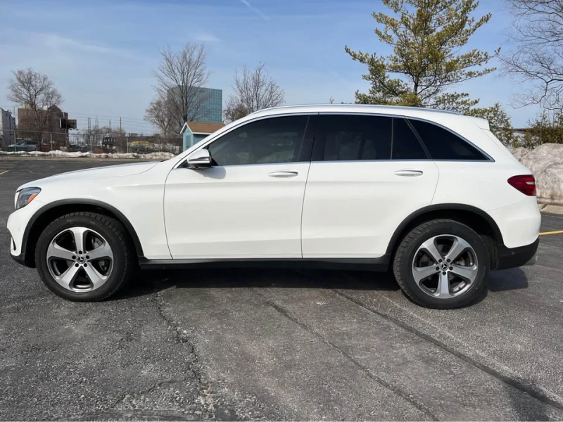 Mercedes-Benz GLC 300 * AMG PACKET * * HeadUp * * 360 * AвтоКредит * , снимка 7 - Автомобили и джипове - 49508362