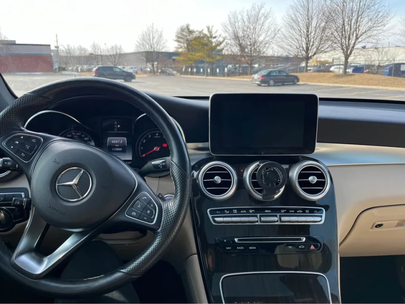 Mercedes-Benz GLC 300 * AMG PACKET * * HeadUp * * 360 * AвтоКредит * , снимка 10 - Автомобили и джипове - 49508362