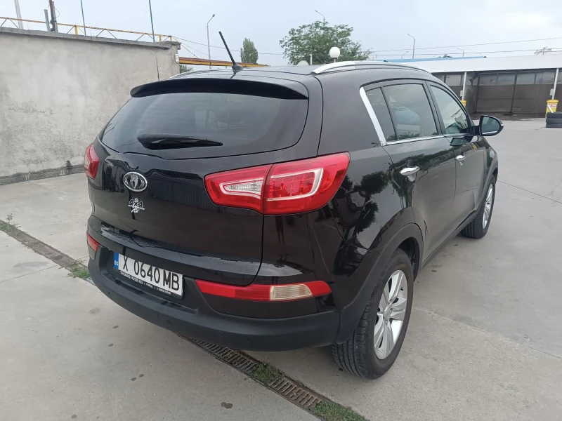 Kia Sportage, снимка 7 - Автомобили и джипове - 49516395