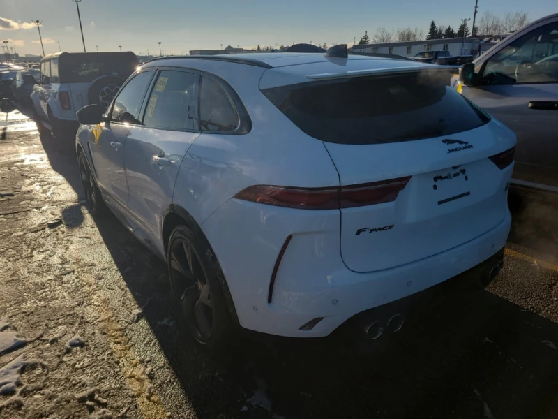 Jaguar F-PACE * SVR * CARFAX * ЦЕНА ДО БГ, снимка 3 - Автомобили и джипове - 52723559
