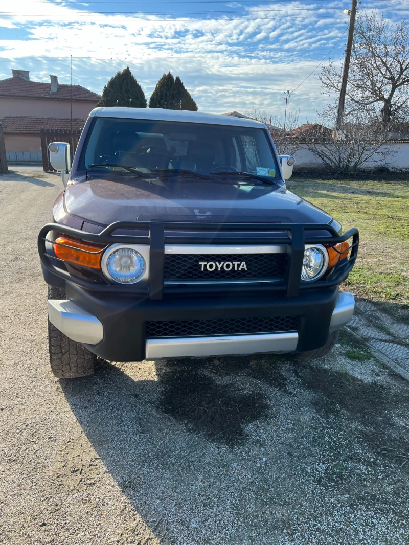 Toyota Fj cruiser 4.0 4х4 V6 Automatic, LPG, А-Trac, Блокаж, Камера, снимка 15 - Автомобили и джипове - 53487037