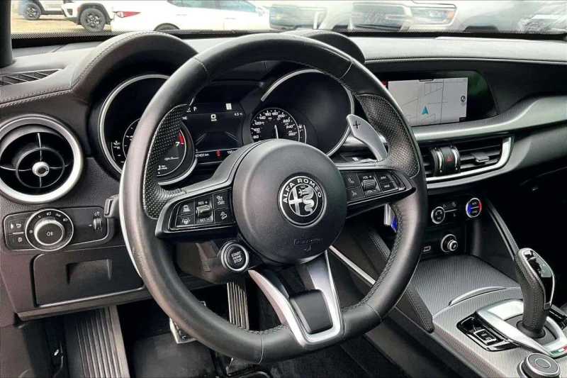 Alfa Romeo Stelvio * Ti Ti SPORT * CARFAX * ФИКСИРАНА ЦЕНА* ДИСТРОНИК, снимка 12 - Автомобили и джипове - 53562367