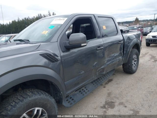 Ford F150 RAPTOR CARFAX лека щета - изображение 5